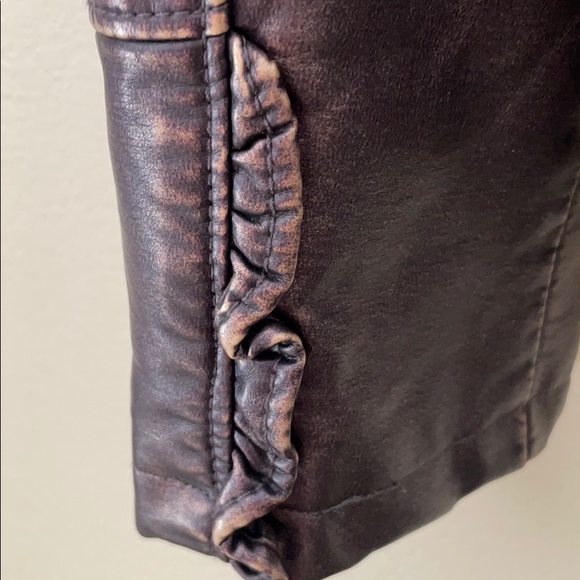 Distressed jacket - Picture 3 of 7